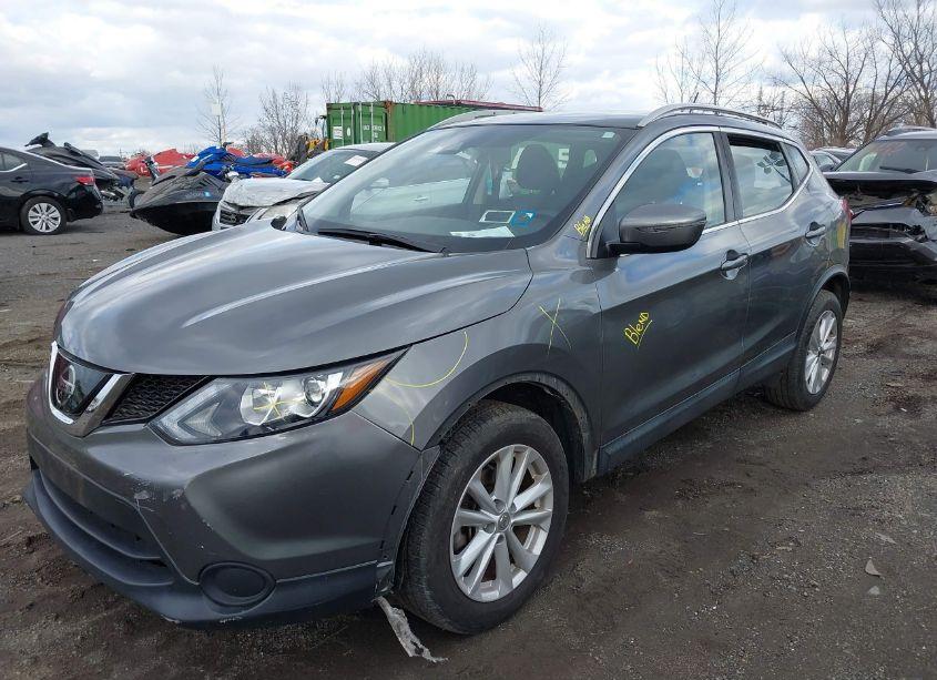 Photo 2 of 2019 Nissan Rogue SPORT SV (VIN JN1BJ1CR7KW320828)