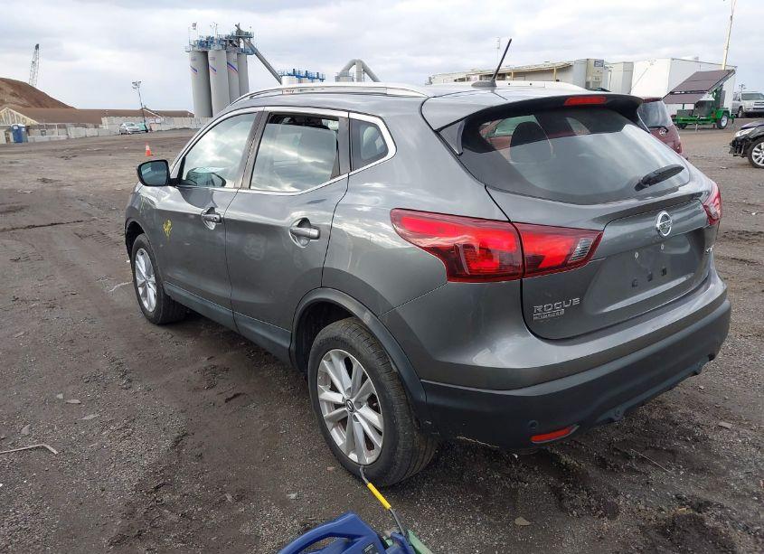 Photo 3 of 2019 Nissan Rogue SPORT SV (VIN JN1BJ1CR7KW320828)