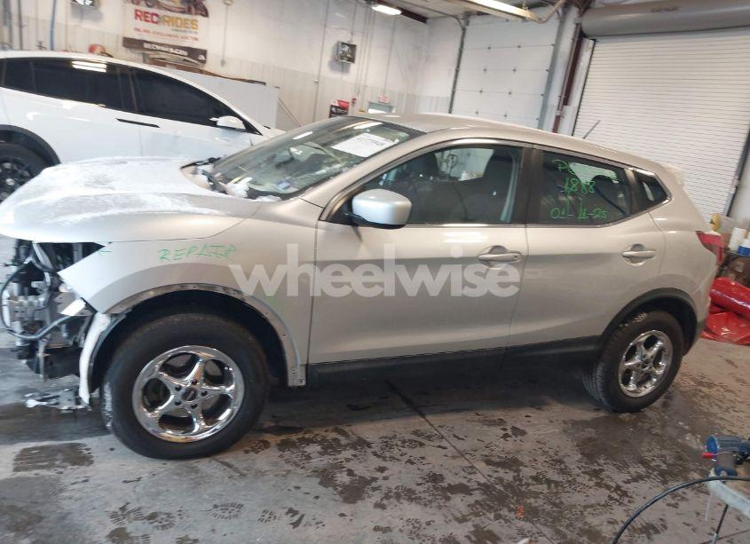 Photo 14 of 2019 Nissan Rogue SPORT S (VIN JN1BJ1CR7KW623284)