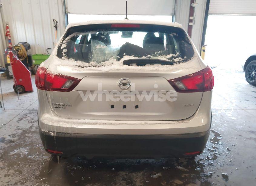Photo 16 of 2019 Nissan Rogue SPORT S (VIN JN1BJ1CR7KW623284)