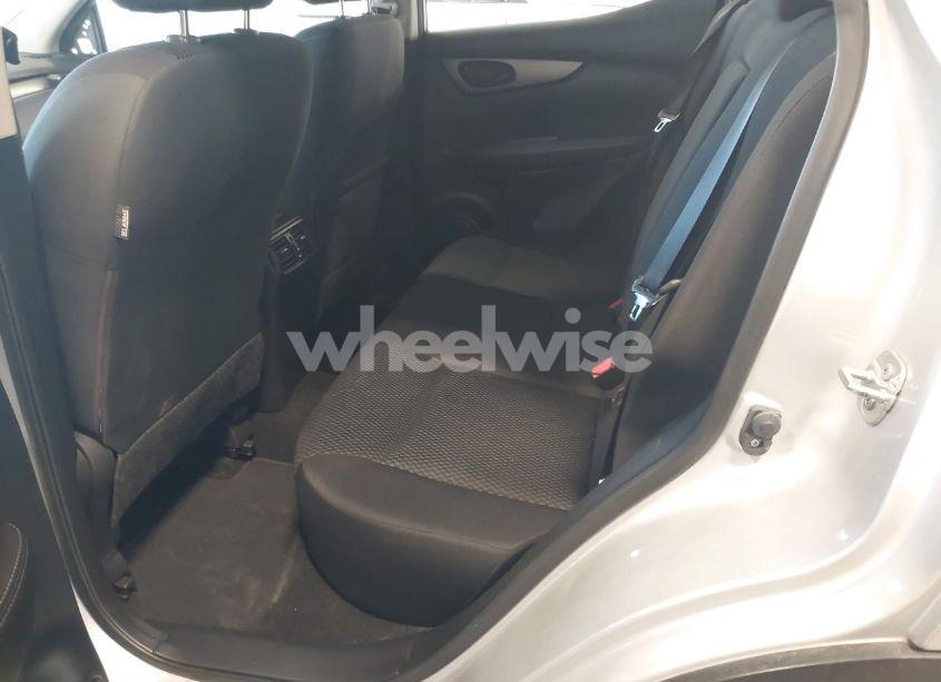 Photo 8 of 2019 Nissan Rogue SPORT S (VIN JN1BJ1CR7KW623284)