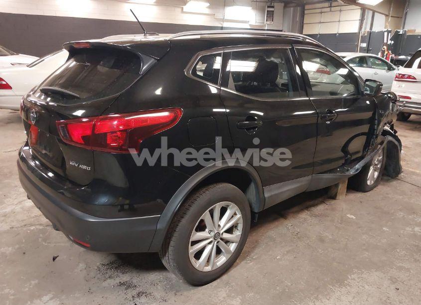 Photo 4 of 2019 Nissan Rogue SPORT SV (VIN JN1BJ1CR7KW626394)