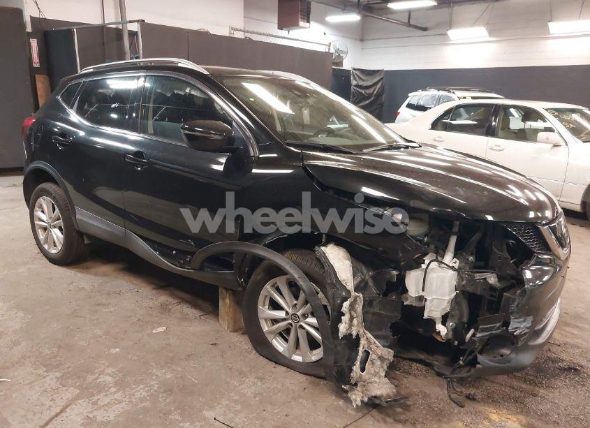 Photo 6 of 2019 Nissan Rogue SPORT SV (VIN JN1BJ1CR7KW626394)