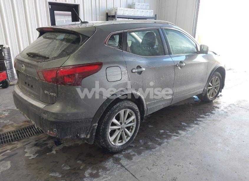 Photo 4 of 2019 Nissan Rogue SPORT SV (VIN JN1BJ1CR7KW627366)