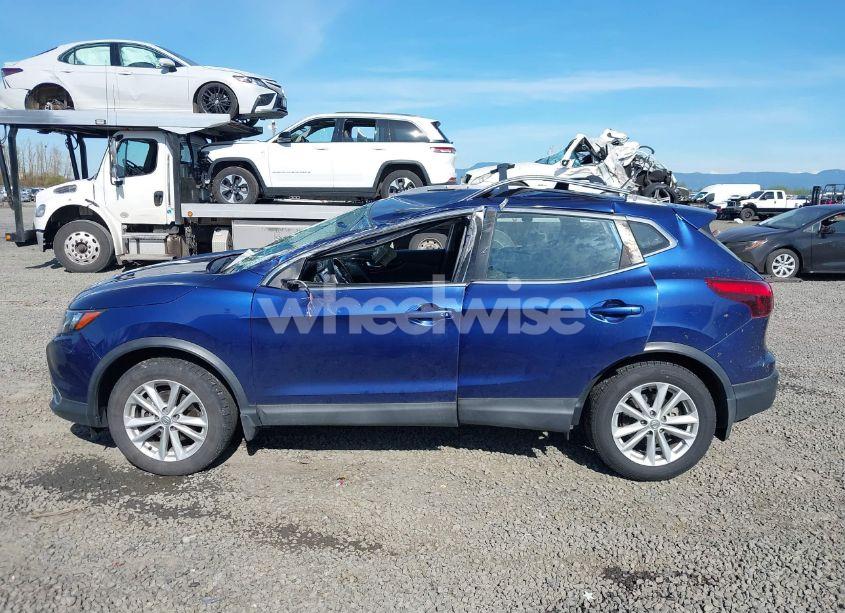 Photo 14 of 2017 Nissan Rogue SPORT SV (VIN JN1BJ1CR8HW101787)