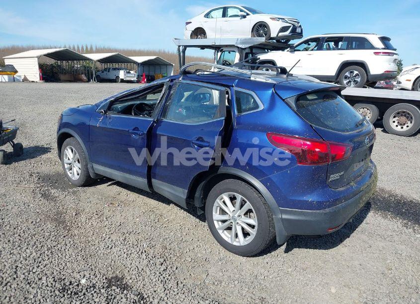 Photo 3 of 2017 Nissan Rogue SPORT SV (VIN JN1BJ1CR8HW101787)