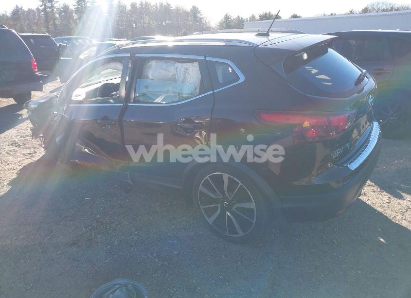 Photo 3 of 2017 Nissan Rogue SPORT SL (VIN JN1BJ1CR8HW108013)