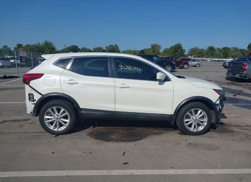 Photo 14 of 2017 Nissan Rogue SPORT S (VIN JN1BJ1CR8HW110120)