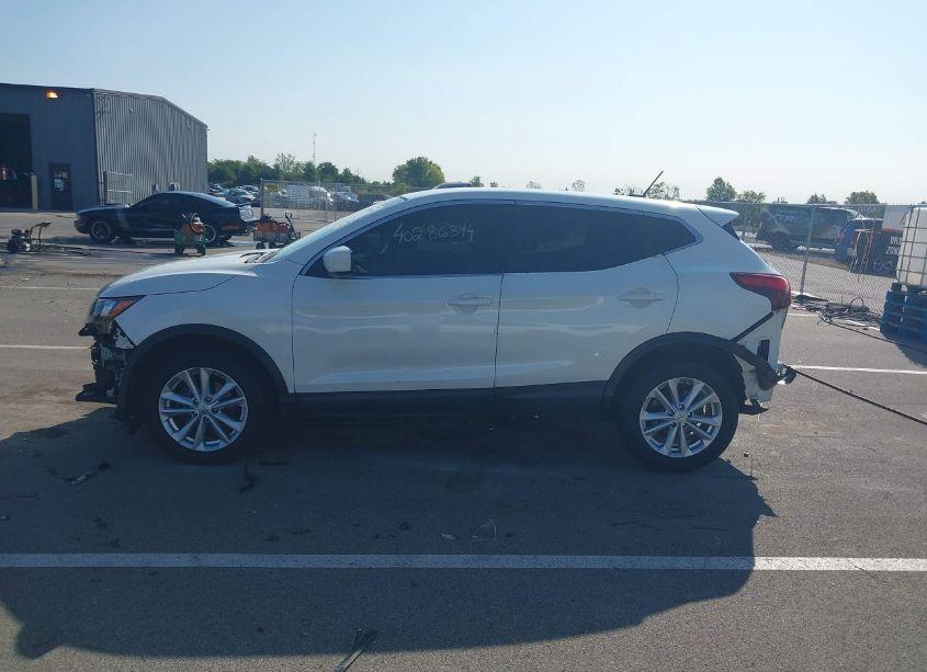 Photo 15 of 2017 Nissan Rogue SPORT S (VIN JN1BJ1CR8HW110120)