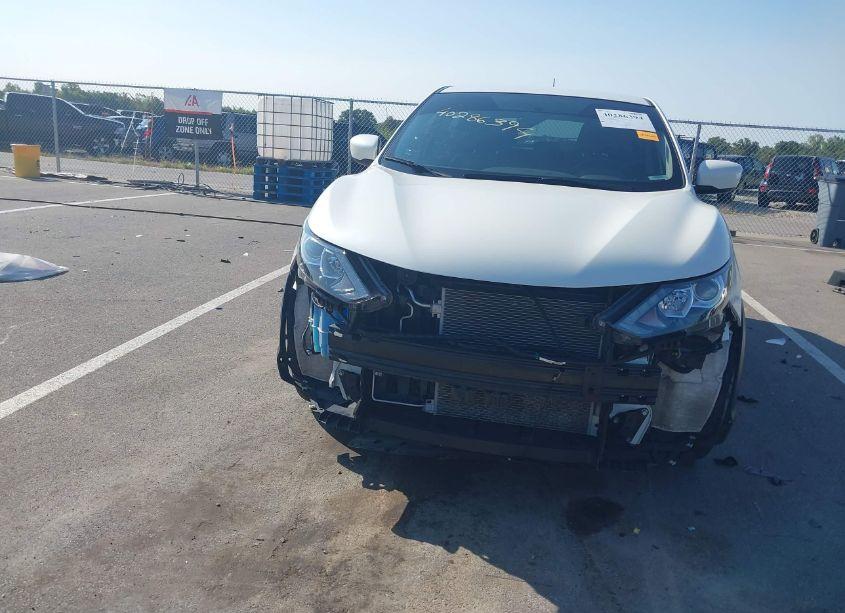 Photo 6 of 2017 Nissan Rogue SPORT S (VIN JN1BJ1CR8HW110120)