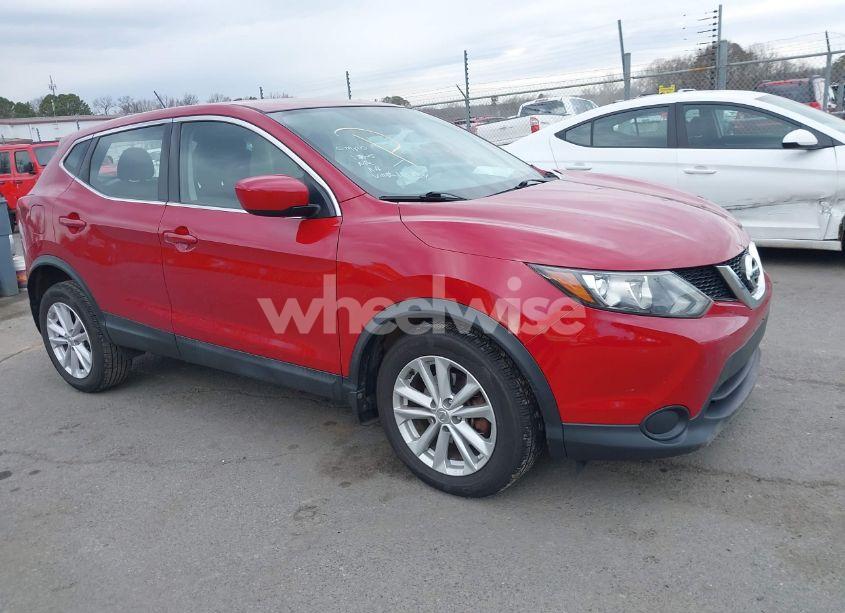 2017 Nissan Rogue SPORT S (VIN JN1BJ1CR8HW118654) main photo