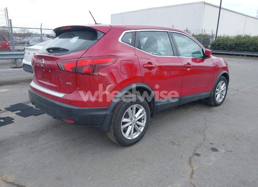 Photo 4 of 2017 Nissan Rogue SPORT S (VIN JN1BJ1CR8HW118654)