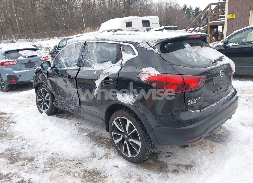 Photo 3 of 2017 Nissan Rogue SPORT SL (VIN JN1BJ1CR8HW118668)