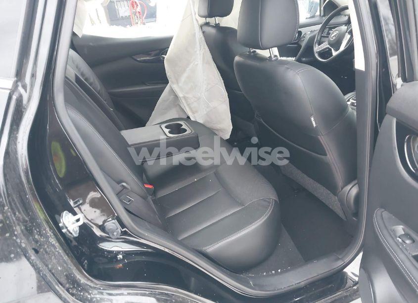 Photo 8 of 2017 Nissan Rogue SPORT SL (VIN JN1BJ1CR8HW118668)