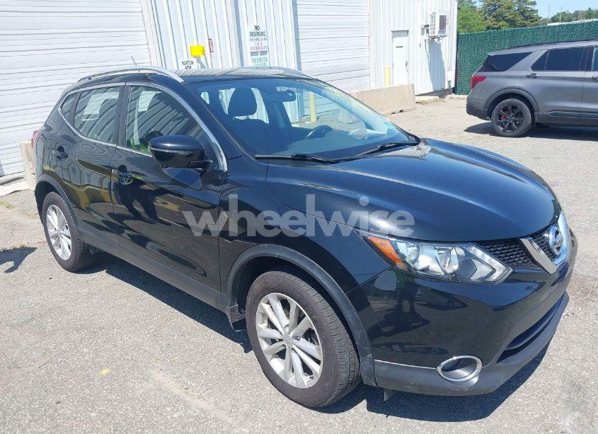 2017 Nissan Rogue SPORT SV (VIN JN1BJ1CR8HW119786) main photo