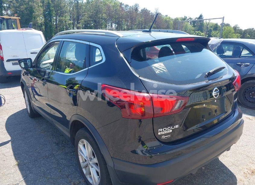 Photo 3 of 2017 Nissan Rogue SPORT SV (VIN JN1BJ1CR8HW119786)