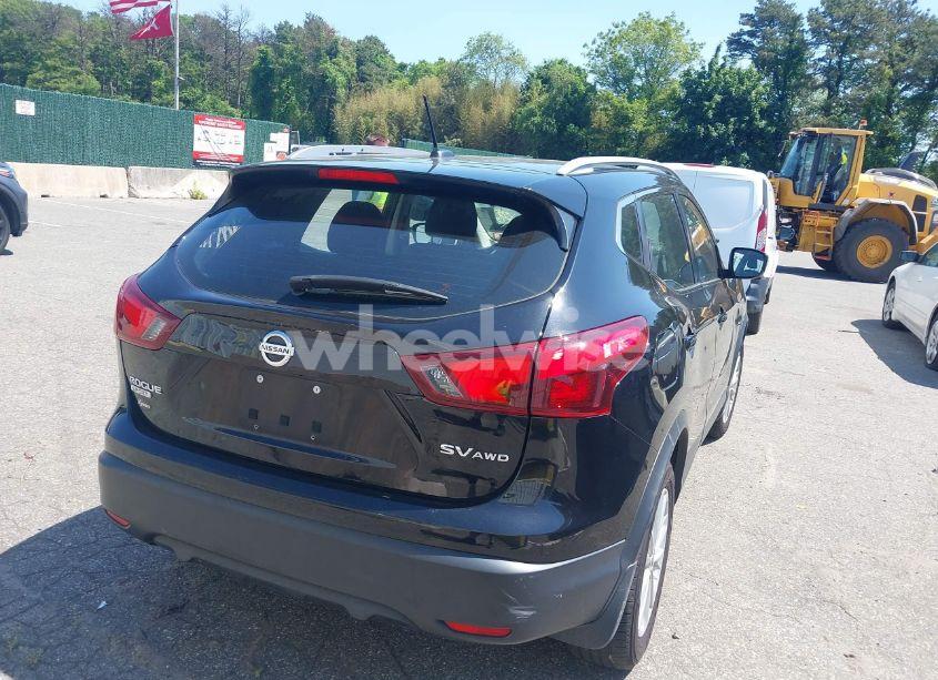 Photo 4 of 2017 Nissan Rogue SPORT SV (VIN JN1BJ1CR8HW119786)