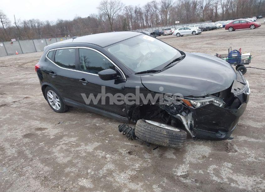 2017 Nissan Rogue SPORT S (VIN JN1BJ1CR8HW122929) main photo