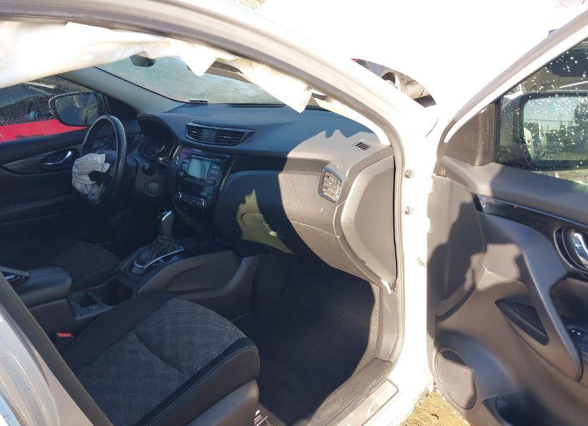 Photo 5 of 2017 Nissan Rogue SPORT SV (VIN JN1BJ1CR8HW132957)