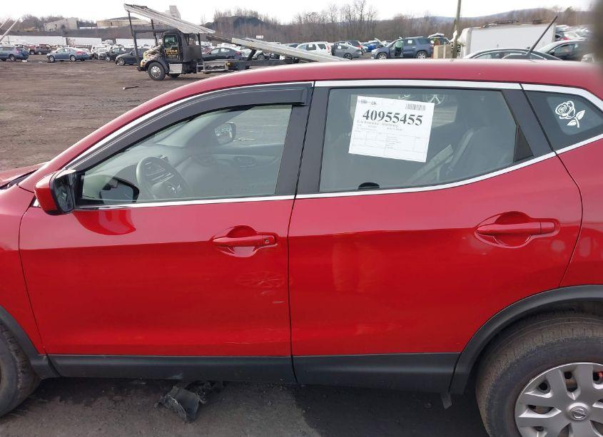 Photo 14 of 2018 Nissan Rogue SPORT S (VIN JN1BJ1CR8JW251257)