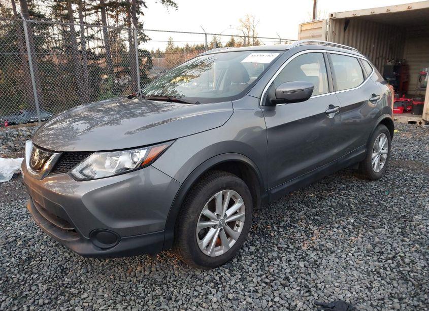 Photo 2 of 2018 Nissan Rogue SPORT SV (VIN JN1BJ1CR8JW257852)