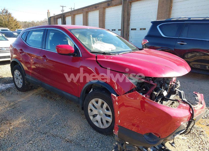 2018 Nissan Rogue SPORT S (VIN JN1BJ1CR8JW286073) main photo