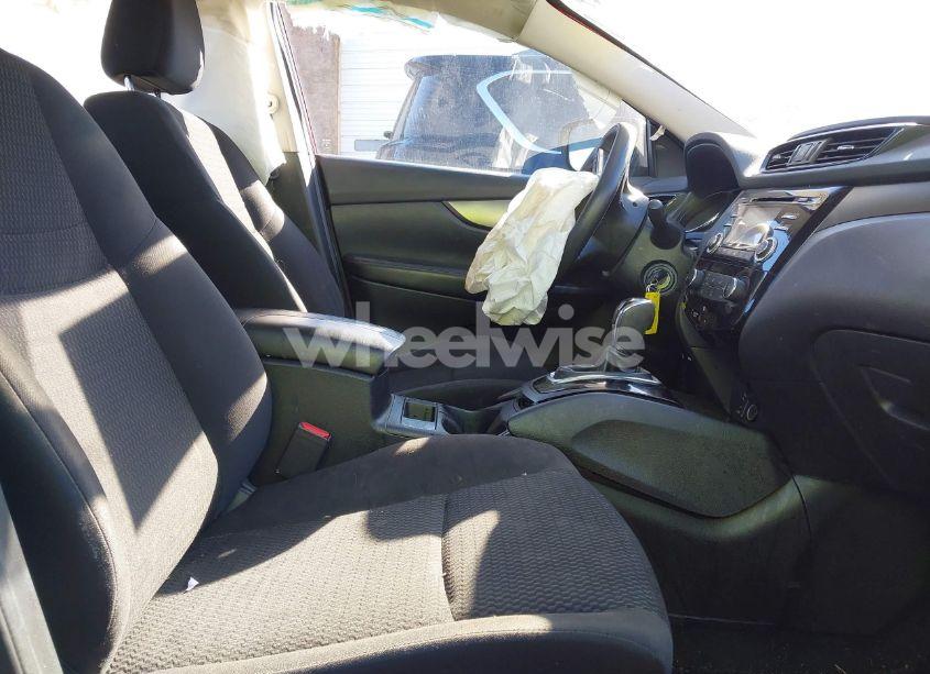 Photo 5 of 2018 Nissan Rogue SPORT S (VIN JN1BJ1CR8JW286073)