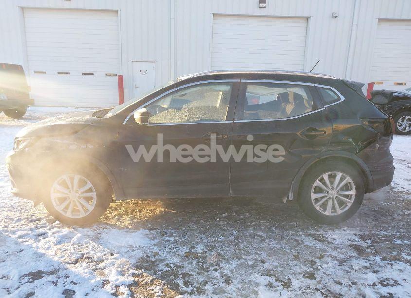 Photo 14 of 2018 Nissan Rogue SPORT SV (VIN JN1BJ1CR8JW294237)