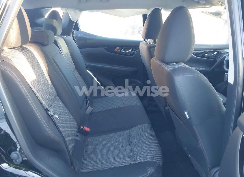 Photo 8 of 2018 Nissan Rogue SPORT SV (VIN JN1BJ1CR8JW294237)