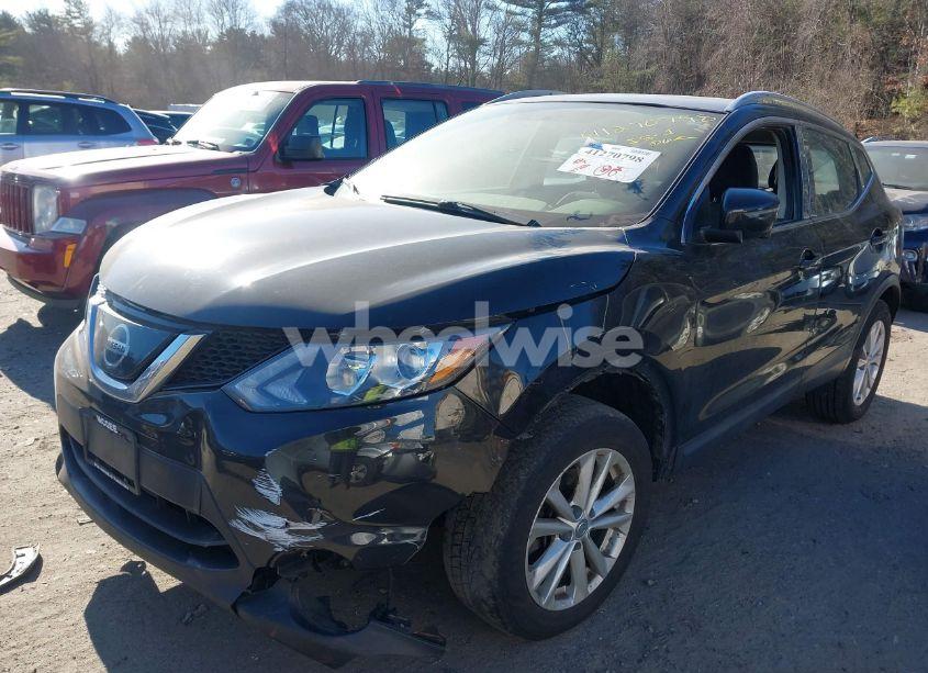 Photo 2 of 2018 Nissan Rogue SPORT SV (VIN JN1BJ1CR8JW294321)