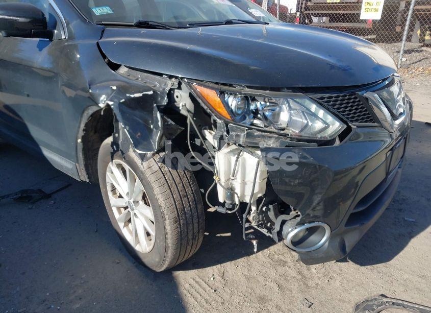 Photo 6 of 2018 Nissan Rogue SPORT SV (VIN JN1BJ1CR8JW294321)