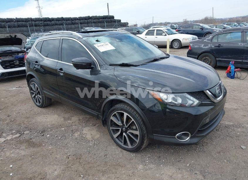 2018 Nissan Rogue SPORT SL (VIN JN1BJ1CR8JW294335) main photo