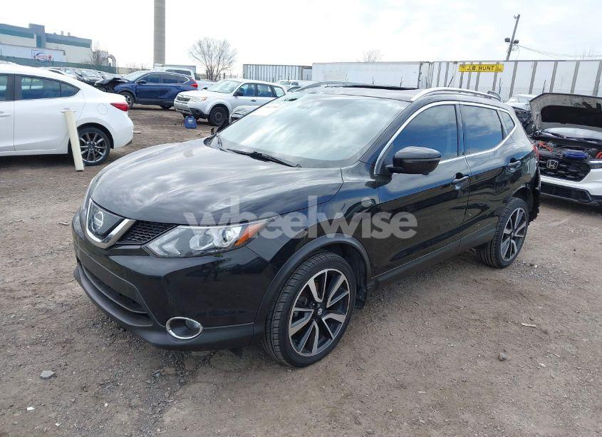 Photo 2 of 2018 Nissan Rogue SPORT SL (VIN JN1BJ1CR8JW294335)