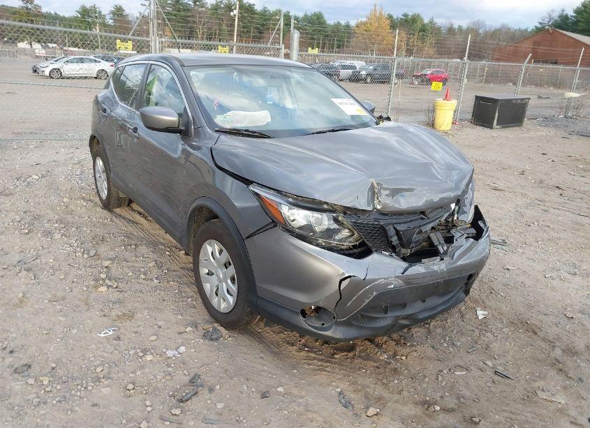 2019 Nissan Rogue SPORT S (VIN JN1BJ1CR8KW313581) main photo