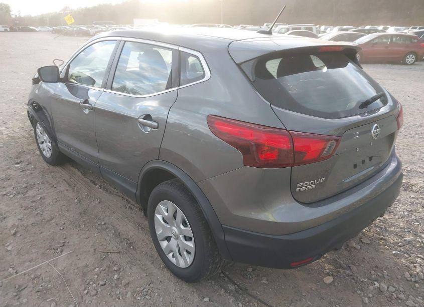 Photo 3 of 2019 Nissan Rogue SPORT S (VIN JN1BJ1CR8KW313581)