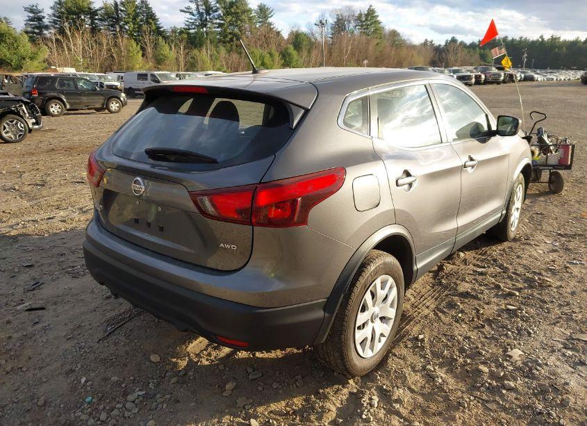 Photo 4 of 2019 Nissan Rogue SPORT S (VIN JN1BJ1CR8KW313581)