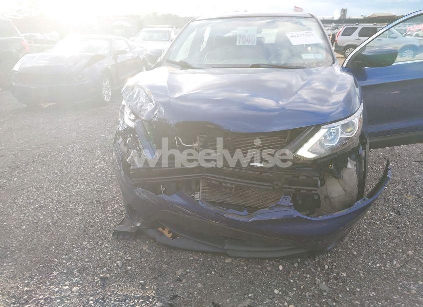 Photo 6 of 2019 Nissan Rogue SPORT S (VIN JN1BJ1CR8KW337198)