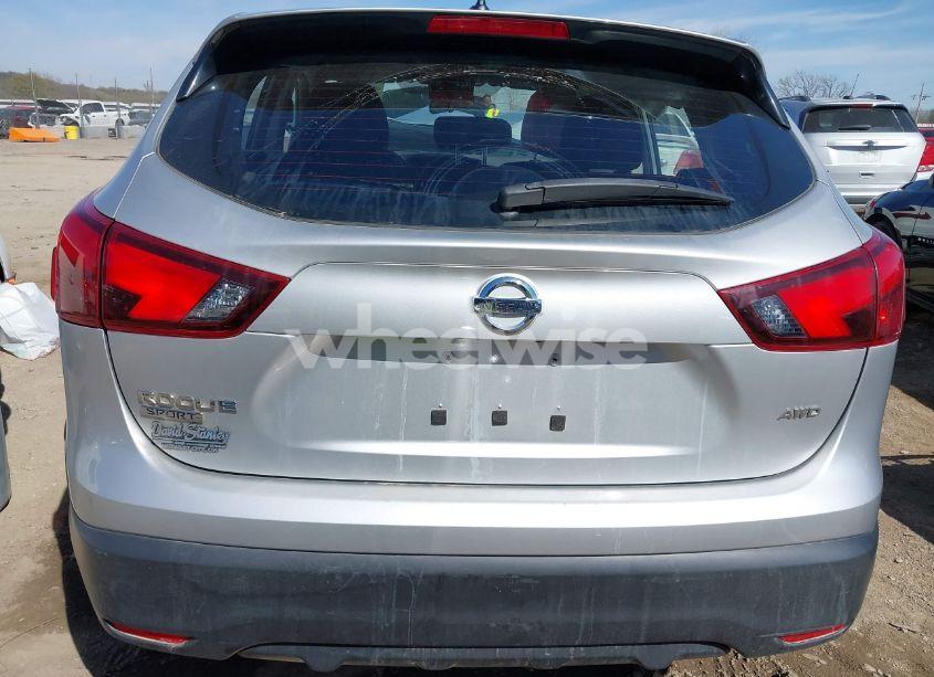 Photo 17 of 2019 Nissan Rogue SPORT S (VIN JN1BJ1CR8KW348475)