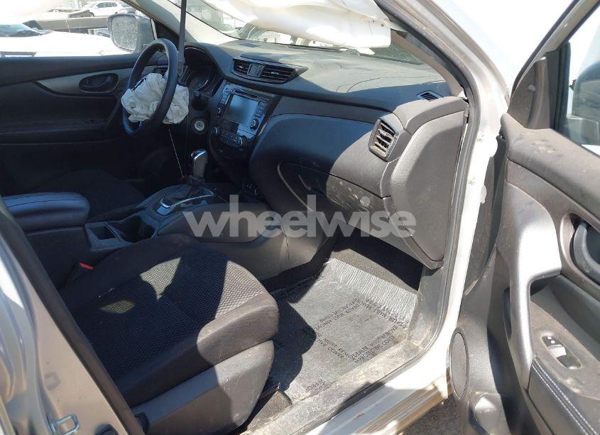 Photo 5 of 2019 Nissan Rogue SPORT S (VIN JN1BJ1CR8KW348475)