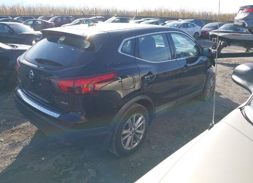 Photo 4 of 2019 Nissan Rogue SPORT S (VIN JN1BJ1CR8KW626999)