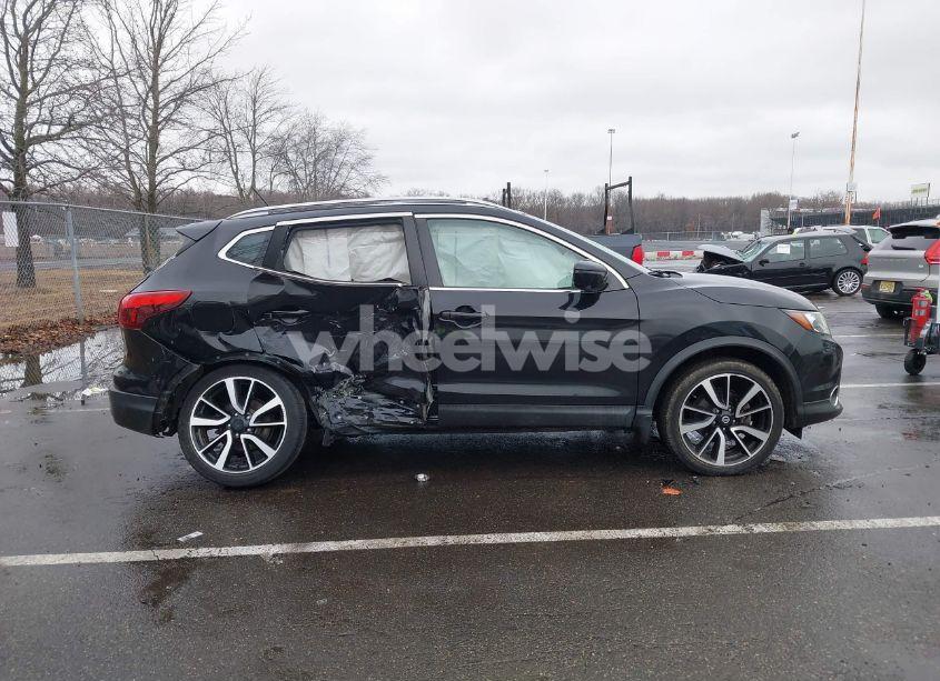 Photo 13 of 2017 Nissan Rogue SPORT SL (VIN JN1BJ1CR9HW113768)