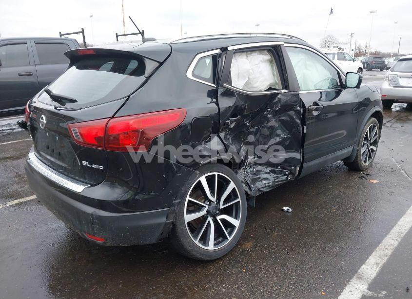 Photo 4 of 2017 Nissan Rogue SPORT SL (VIN JN1BJ1CR9HW113768)