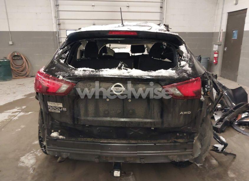 Photo 17 of 2017 Nissan Rogue SPORT S (VIN JN1BJ1CR9HW122213)