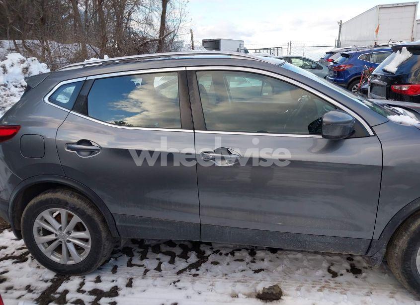 Photo 13 of 2017 Nissan Rogue SPORT SV (VIN JN1BJ1CR9HW131896)