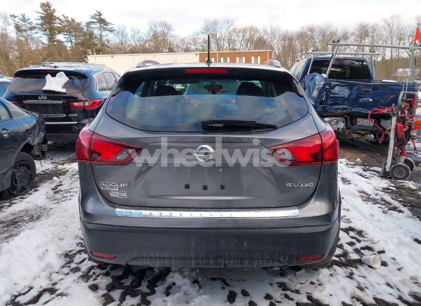 Photo 16 of 2017 Nissan Rogue SPORT SV (VIN JN1BJ1CR9HW131896)
