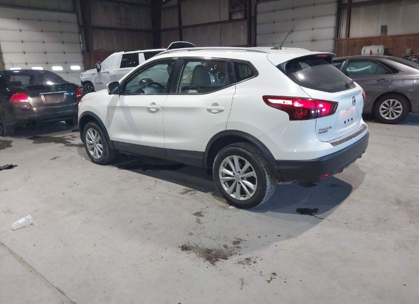 Photo 3 of 2018 Nissan Rogue SPORT SV (VIN JN1BJ1CR9JW252062)