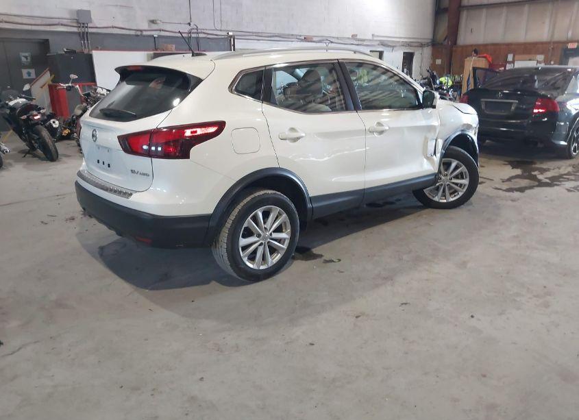 Photo 4 of 2018 Nissan Rogue SPORT SV (VIN JN1BJ1CR9JW252062)