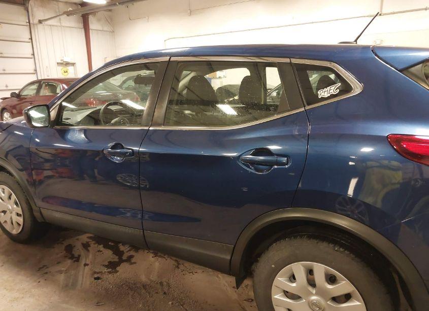 Photo 15 of 2018 Nissan Rogue SPORT S (VIN JN1BJ1CR9JW263627)