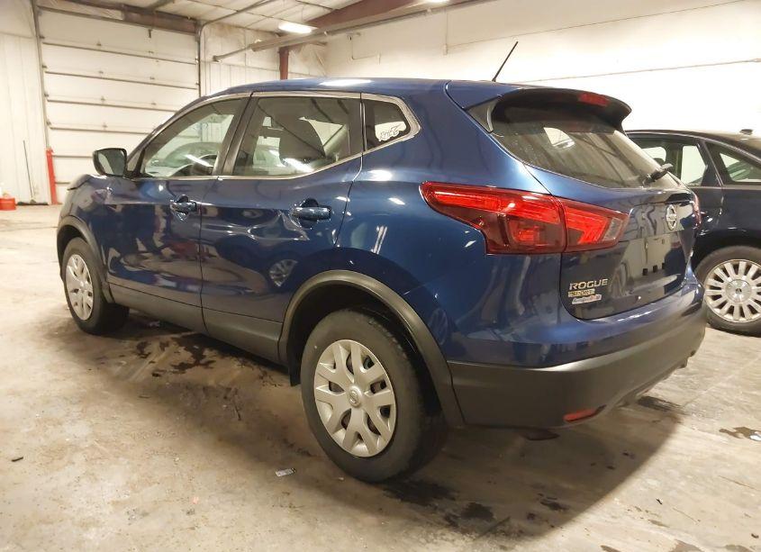 Photo 3 of 2018 Nissan Rogue SPORT S (VIN JN1BJ1CR9JW263627)