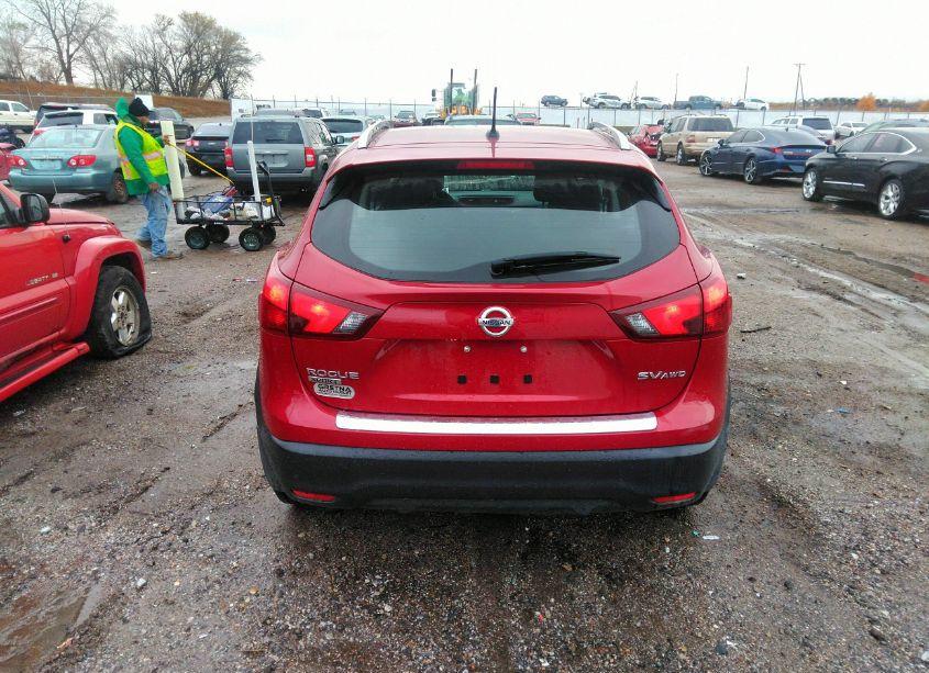 Photo 16 of 2018 Nissan Rogue SPORT SV (VIN JN1BJ1CR9JW293744)